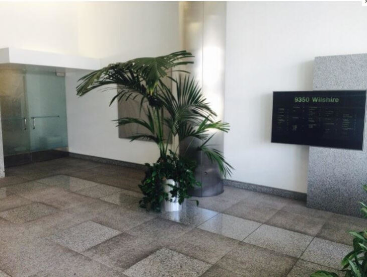 936-06.Lobby_BevHills-1-729x550.jpg